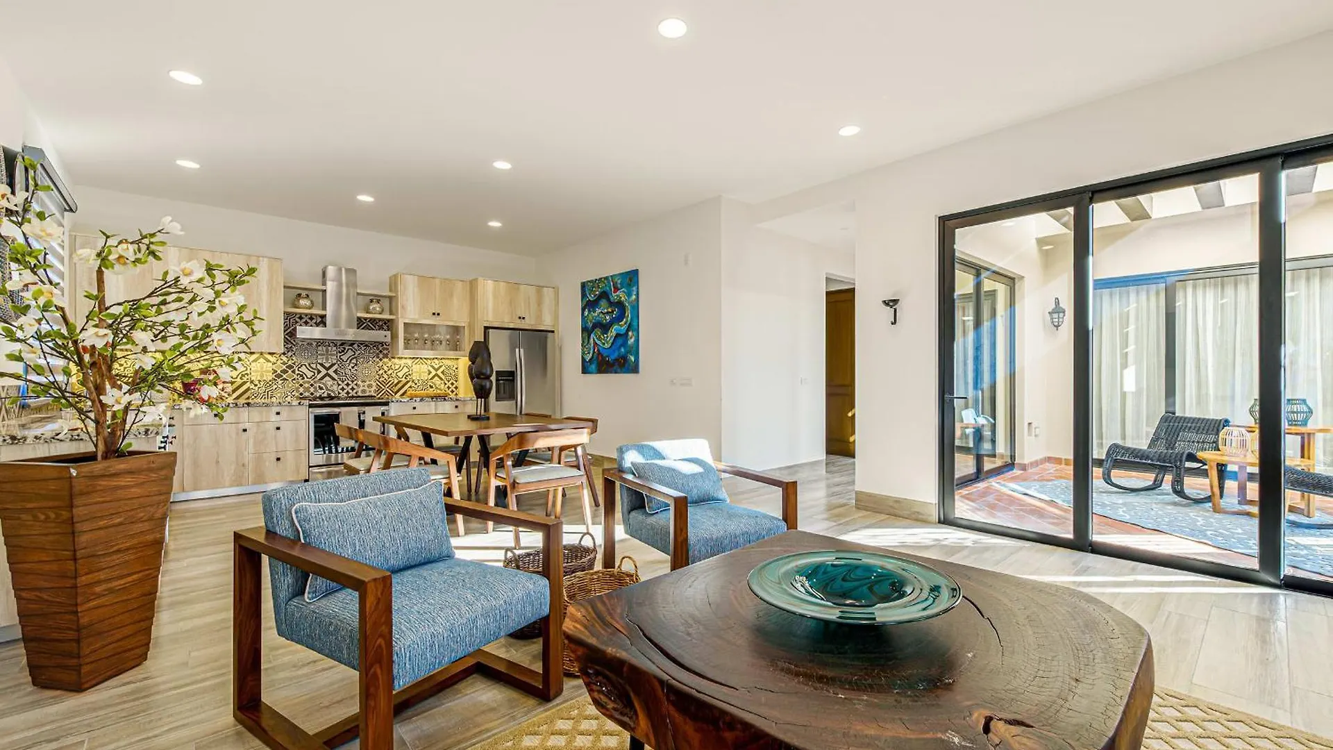 Luxurious Secluded 3 Bedroom Mavila Condo Retreat Cabo San Lucas